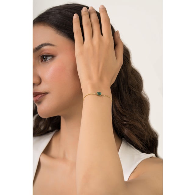 Early 20th Century 1.46ct Asscher Cut Natural Emerald Station Bracelet in 14k Yellow Gold For Sale - Image 5 of 13