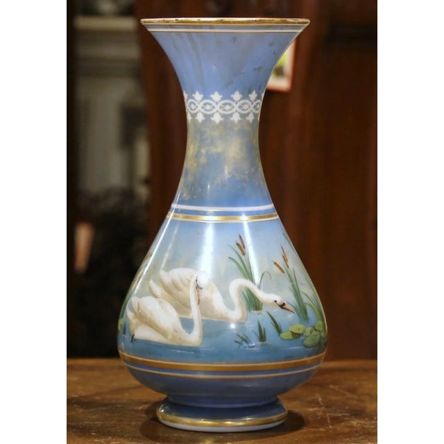 Late 19th Century 19th Century French Painted and Gilt "Porcelaine De Paris" Vase With Swan Motif For Sale - Image 5 of 10