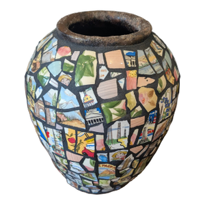 1970s Stunning Memory Vase Pottery