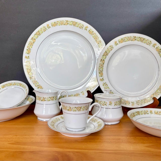Yellow Vintage Towne House "Spring" 3094 Dinner Plate • Yellow Floral Band & Silver Trim • 10 3/8” For Sale - Image 8 of 8