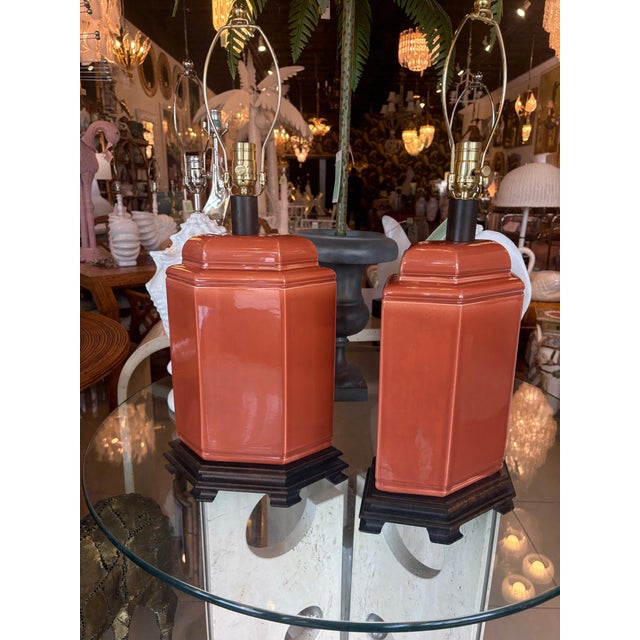 Vintage Pair of Orange Chinoiserie Ceramic Table Lamps Newly Wired For Sale - Image 4 of 12