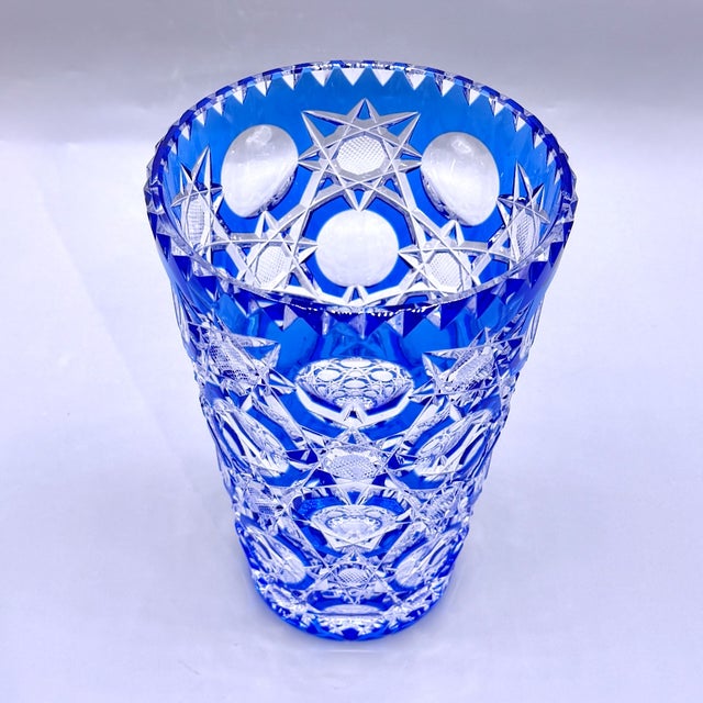 Art Deco Blue Cut-to-Clear Crystal Constellation Vase by Steven & Williams, 1930s For Sale - Image 6 of 18