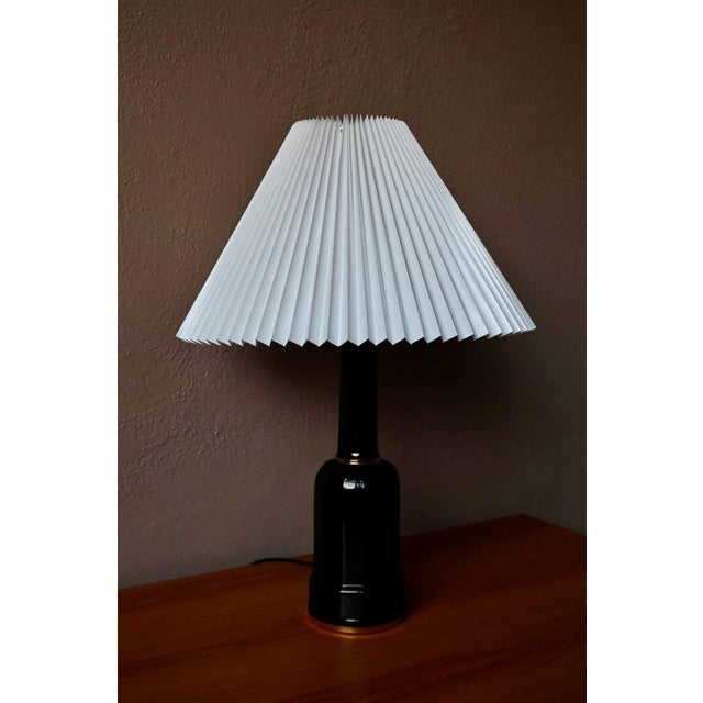Scandinavian Lamp in Black Porcelain and Brass in the style of Sohølm, 1960s For Sale - Image 12 of 14