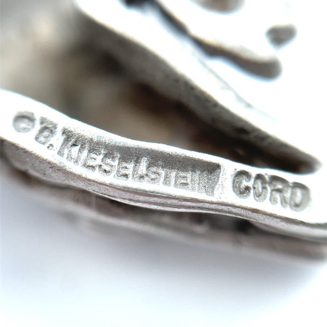 Metal Mid 20th Century Kieselstein 18k White Gold Crocodile Pin For Sale - Image 7 of 7