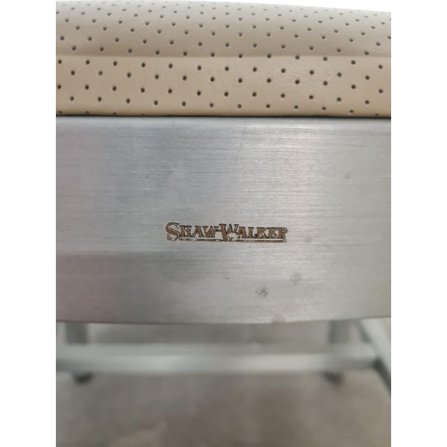 Mid-Century Modern Aluminium Chair by Shaw Walker, USA, 1950s For Sale - Image 3 of 9