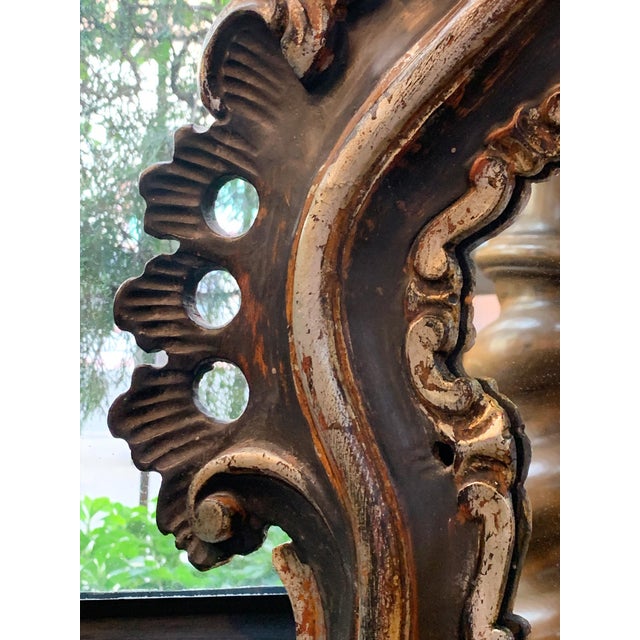 Early 20th Century Italian Carved Giltwood Wall Mirrors - A Pair For Sale - Image 11 of 16