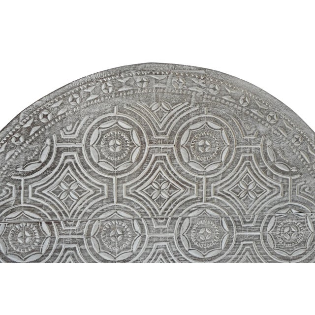 Tribal Vintage Round Toraja Tribal Carved Wood Wall Panel For Sale - Image 3 of 4