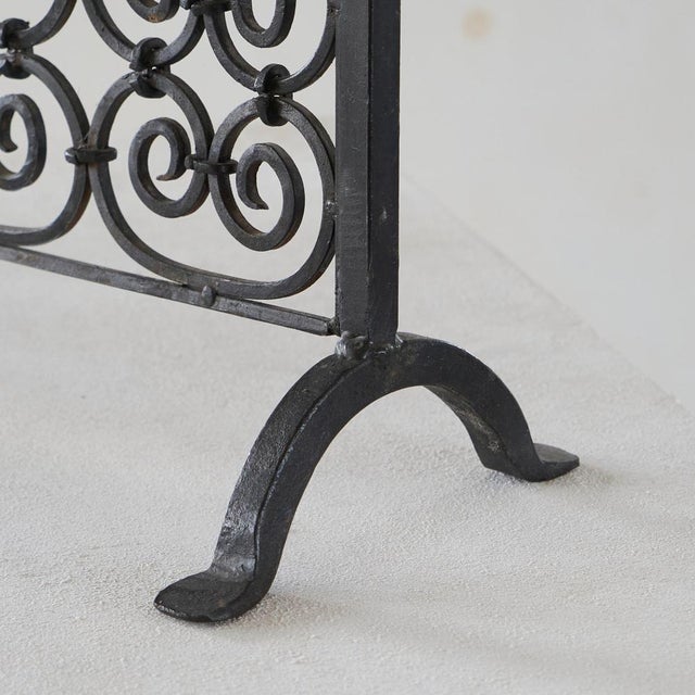 Metal Antique Fire Screen in Wrought Iron, Late 19th Century For Sale - Image 7 of 10