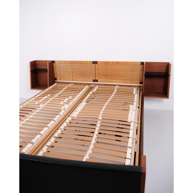 Model GE 701 Double Bed in Teak with Cane Weaving by Hans J. Wegner for Getama, 1950s For Sale - Image 3 of 14
