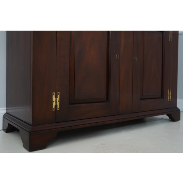 Kittinger Wa-1027 Colonial Williamsburg Mahogany Cupboard For Sale - Image 10 of 18