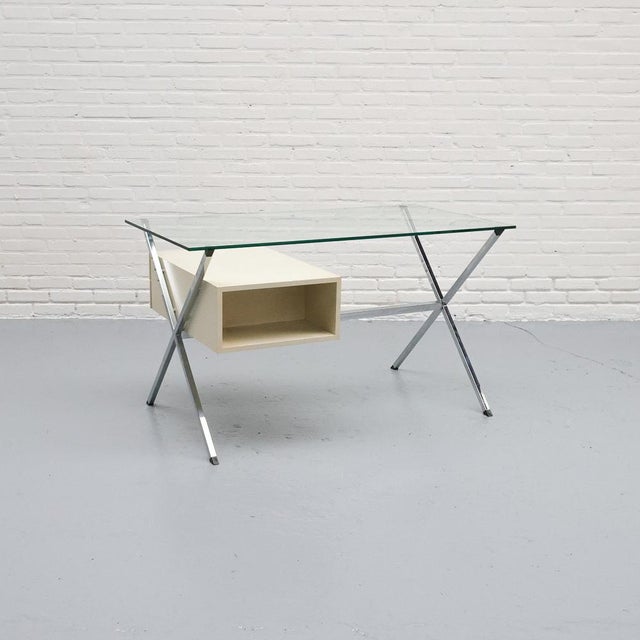 The Albini desk, rarely available with an original 1970s Knoll sticker, was designed by Franco Albini for Knoll in 1928....