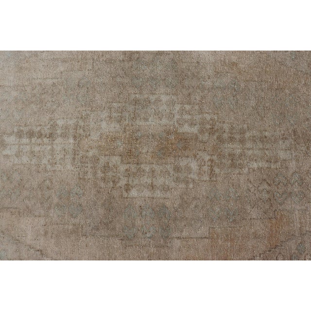 Mid 20th Century Vintage Gallery Turkish Oushak Rug in Earth Tones, Light Brown and Taupe For Sale - Image 5 of 12