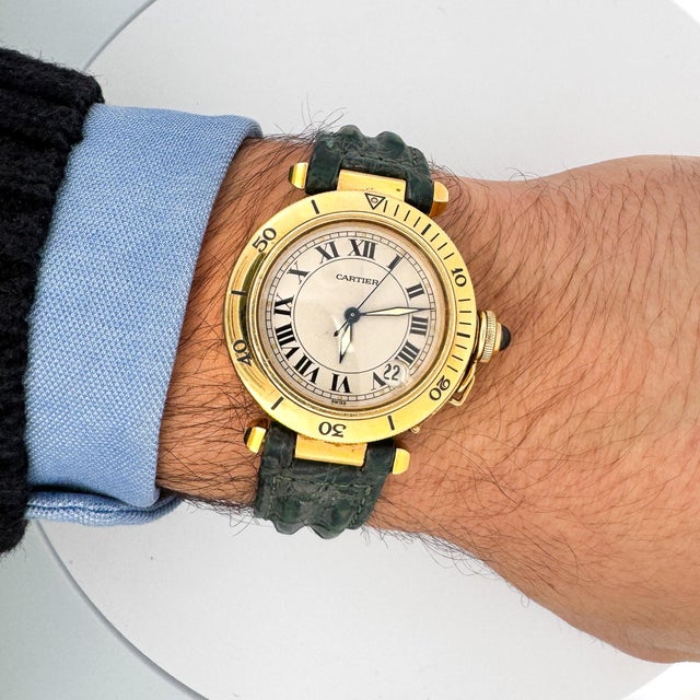 White 1990s Cartier Pasha 1035 Automatic Watch 18k Gold Ivory Dial Alligator Strap 35mm For Sale - Image 8 of 10