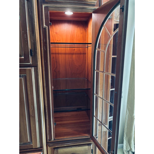 1980s Vintage Cherry 5 Piece Wall Unit With Lighting For Sale In Chicago - Image 6 of 11