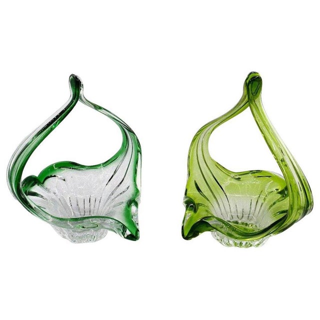 1970s Blown Glass Baskets in Light and Dark Green, Belgium, 1970s, Set of 2 For Sale - Image 5 of 5