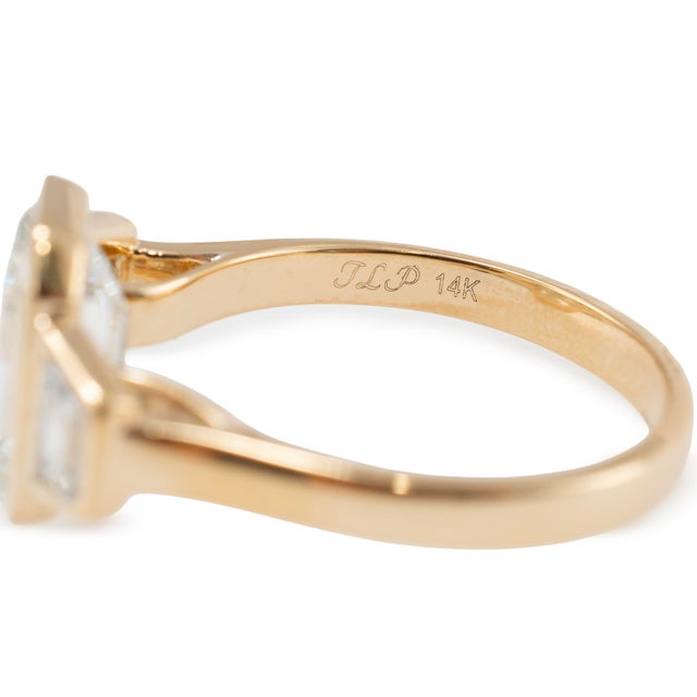 Gold 14k Yellow Gold 3.49ctw Emerald Trapezoid Lab Grown Diamond Engagement Ring, Size 8 For Sale - Image 8 of 10