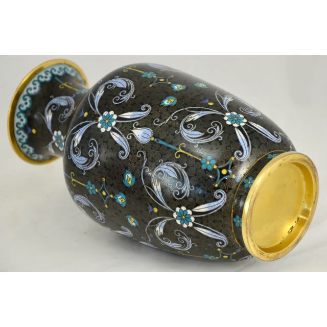 Early 20th Century Aqua Floral Chinese Cloisonné Vase For Sale - Image 5 of 6