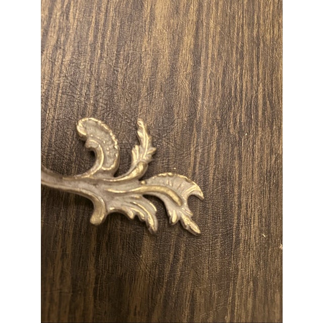 Good condition please check pictures for measuraments comes with screws Infuse your restoration or DIY project with...