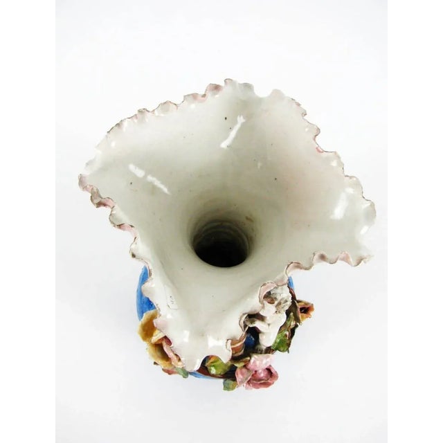 Liberty Vases in Polychrome Ceramic with Wavy Edges and Relief Decor from Alexandrian Manufacture, 1890s, Set of 2 For Sale - Image 3 of 6