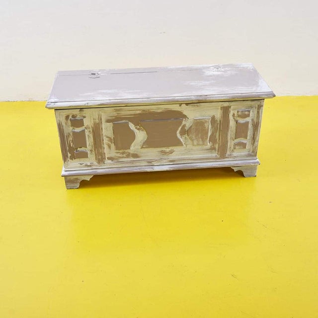 Vintage Baule Chest in Chipboard Wood For Sale - Image 9 of 9