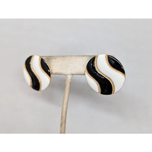 American Vintage 1980s Signed Les Bernard Round Goldtone Black & White Enamel Striped Pierced Earrings-2 Pieces For Sale - Image 3 of 6