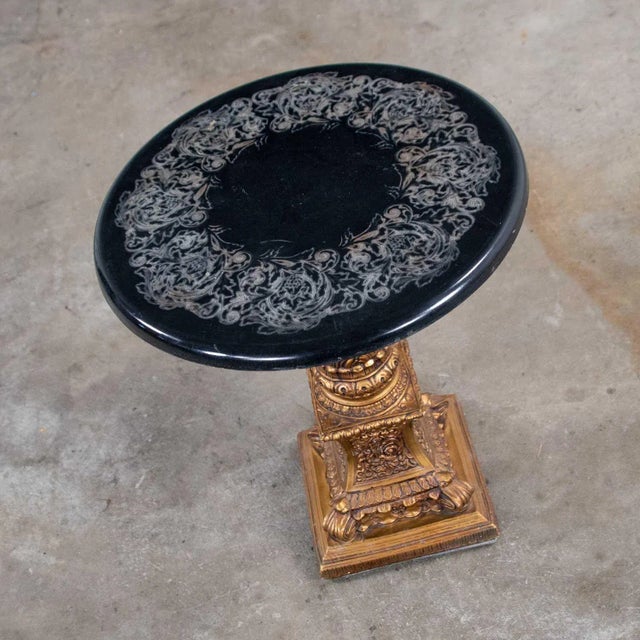 Neoclassic Hollywood Regency Gilded Plaster Round Pedestal Side Table & Black Top For Sale - Image 6 of 13