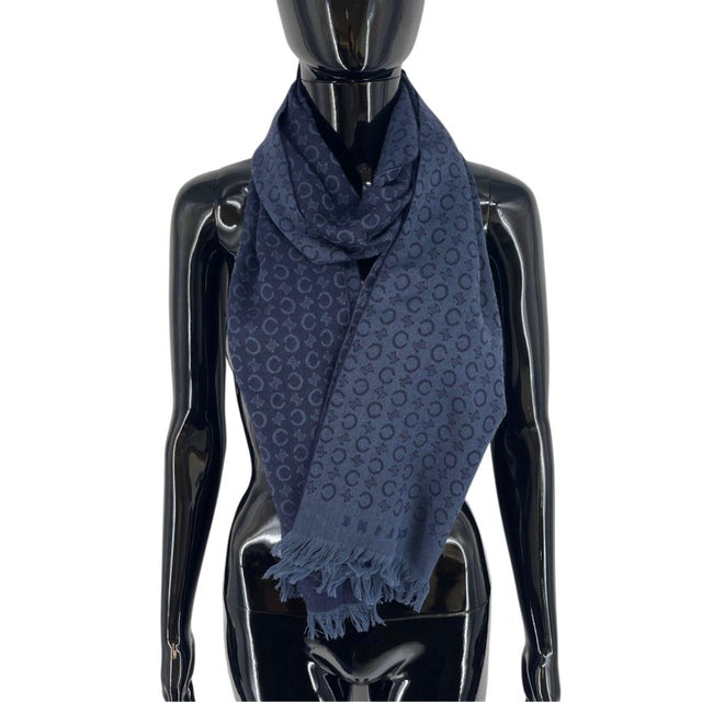 Celine Navy Blue Reversible 60% Cashmere 40% Wool Scarf For Sale - Image 6 of 9