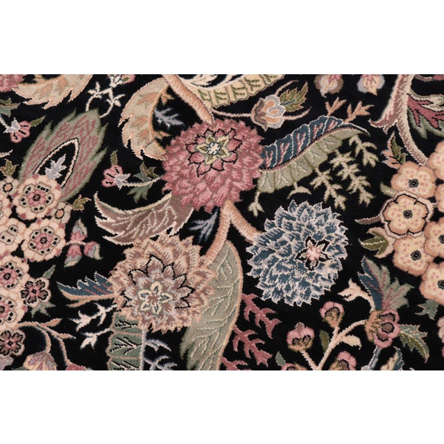 Botanical 1990's Pak-Persian Black/Gold Wool Round Rug- 8'2'' X 8'3'' For Sale In New York - Image 6 of 9