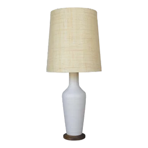 1950s Mid-Century Modern Scandinavian Style Ribbed White Pottery Table Lamp