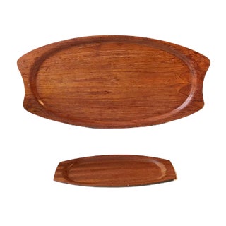 Large & Small Teak Veneer Serving Trays from Silva, 1960s, Set of 2 For Sale