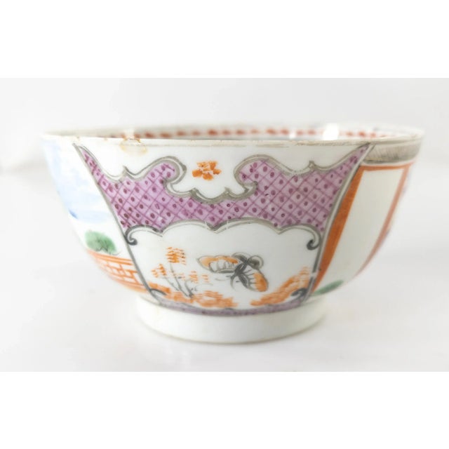 19th Century Chinese Export Porcelain Rose Mandarin Palette Bowl For Sale - Image 4 of 13