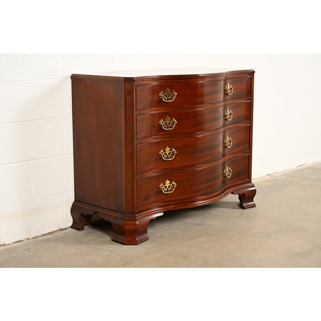 Late 20th Century Baker Furniture Historic Charleston Chippendale Carved Mahogany Serpentine Front Dresser Chest For Sale - Image 5 of 13