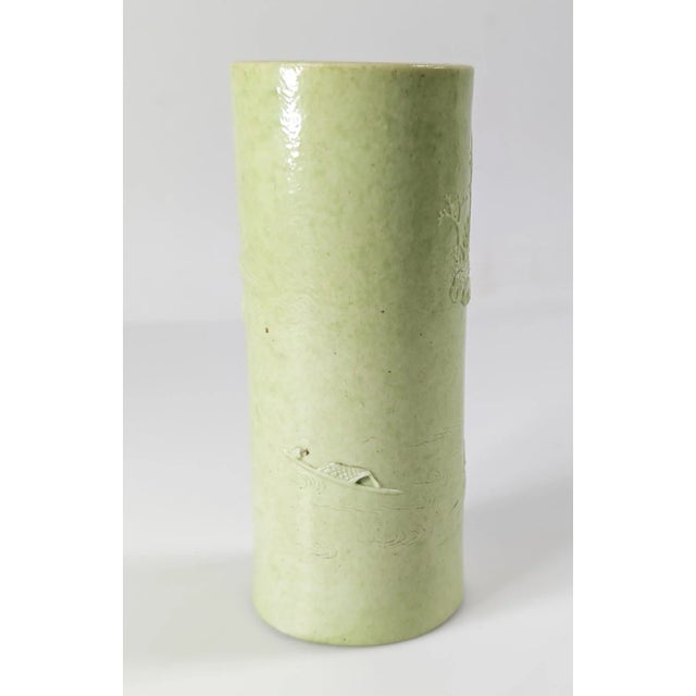 Early 20th Century Early 20th Century Chinese Lime Green Brushpot Style of Wang Bingrong, Guangxu Reign Mark For Sale - Image 5 of 15
