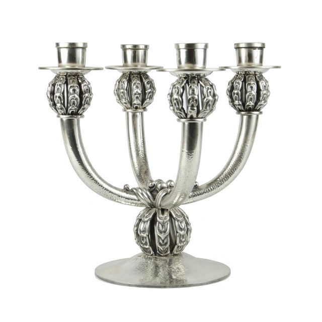 Art Deco Pair of 1920s Art Déco Polished Silvered Bronze 4-Arms Candelabras, France For Sale - Image 3 of 9