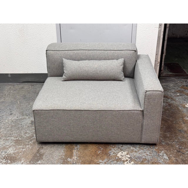 Design Plus Gallery presents the Mix Modular Right Arm from Gus* Modern. This contemporary modular chair has a low-profile...