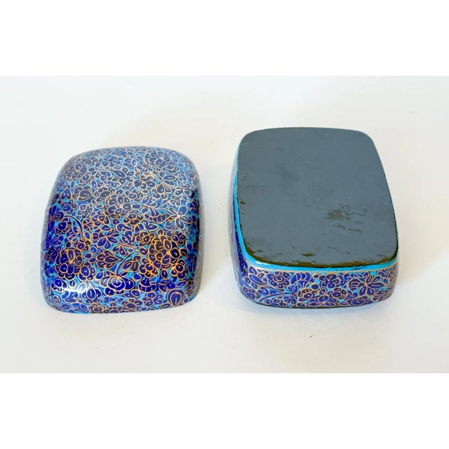 Late 20th Century Kashmir Lacquered Domed Box With Flowers For Sale - Image 4 of 8