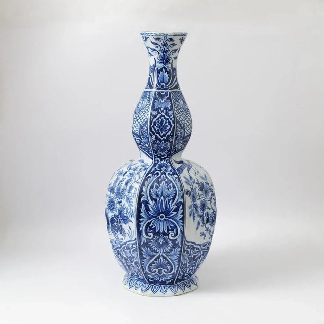 Antique Delft Style Vase by Louis Fourmaintraux, in Good conditions. Designed before 1890 This piece has an attribution...