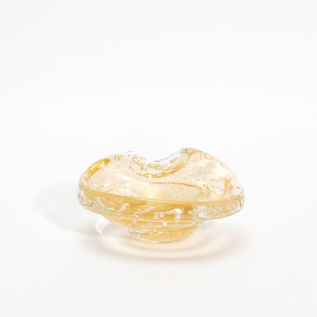 Gold Hand-Blown Murano Dish With 24-Karat Gold Flecks and Bullicante Detailing For Sale - Image 8 of 8