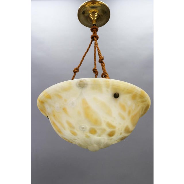 Metal French Art Deco Cream-Colored Alabaster Pendant Light, 1930s For Sale - Image 7 of 18