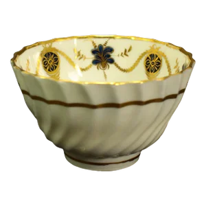 18th Century Worcester Porcelain Cup Swirled With Blue & Gold