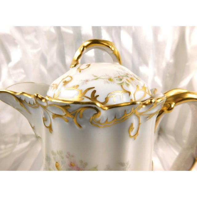 Contemporary Late 18th Century White Floral Chocolate Pot Teaport Coiffe at Cie Limoges For Sale - Image 3 of 14