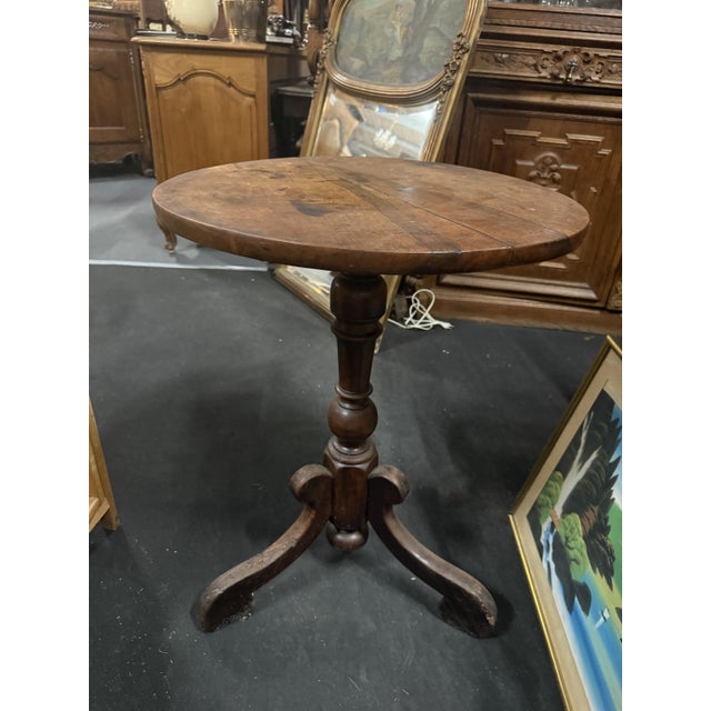 Louis Philippe Pedestal Table in Walnut For Sale - Image 5 of 5