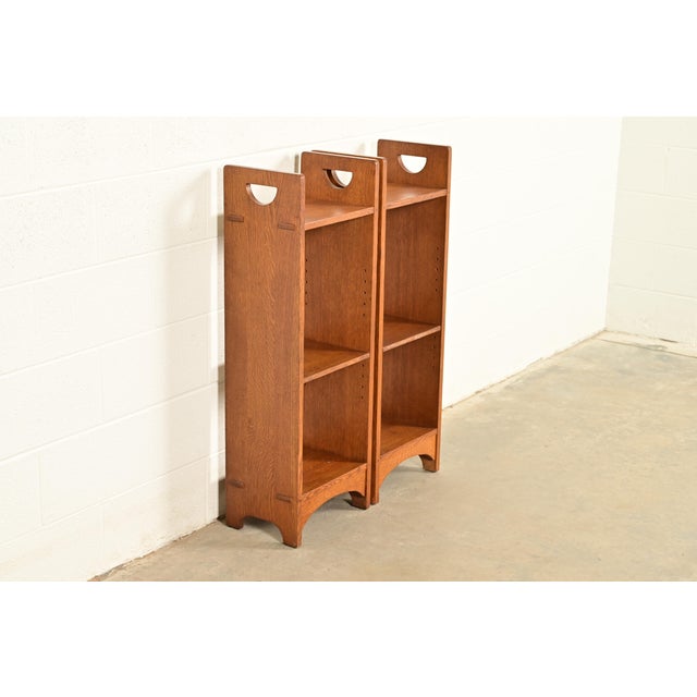 L. & J.G. Stickley, Inc. Stickley Mission Oak Arts & Crafts Cutout Bookshelves, Pair For Sale - Image 4 of 12