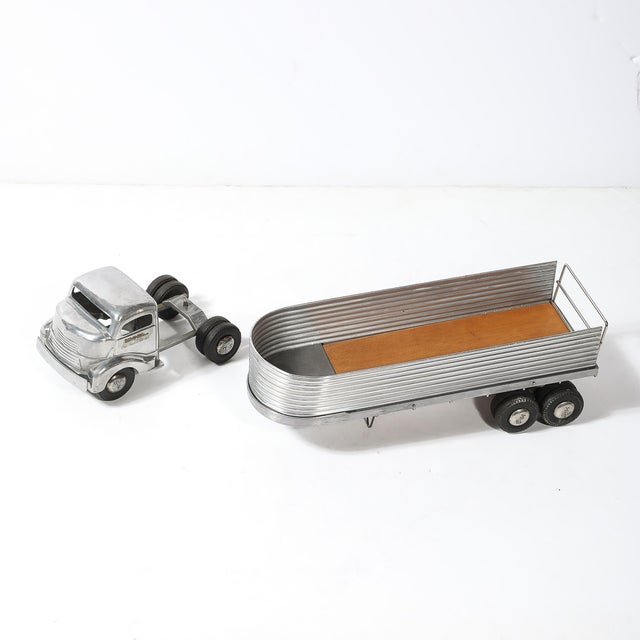 Mid-Century Smith Miller Silver Streak Truck & Trailer in Aluminum For Sale - Image 15 of 18
