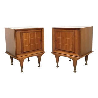 Pair of 1960s Walnut Nightstands — Brass Grid Inlay Doors, Sculptural Arch Base, Vladimir Kagan Style For Sale