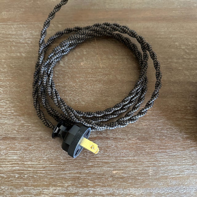 Vintage Purple Floral Ceramic Ginger Jar Style Pull Chain Table Lamp For Sale In Milwaukee - Image 6 of 7