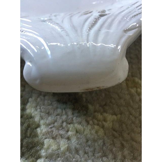 1940s Large English Ironstone Serving Dish With Flora Naturalist Design For Sale - Image 5 of 12