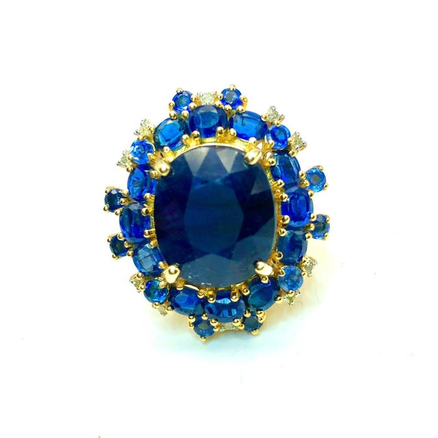 Bochic "Orient" Vintage Blue Sapphire & Diamond Cluster Ring Set 18K & Siver For Sale - Image 4 of 18