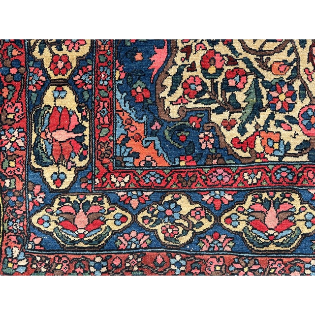 Textile Vintage Bakhtiar Rug in Wool, 1920s For Sale - Image 7 of 18