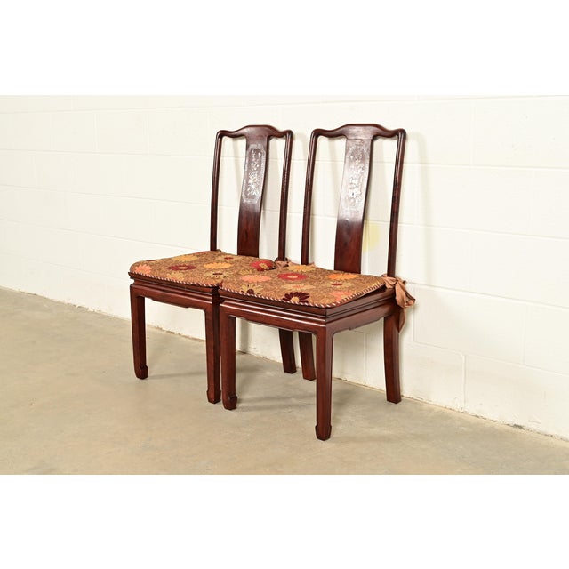 Chinoiserie Antique Chinese Carved Rosewood Side Chairs or Dining Chairs With Mother of Pearl Inlay, Circa 1890s For Sale - Image 3 of 14